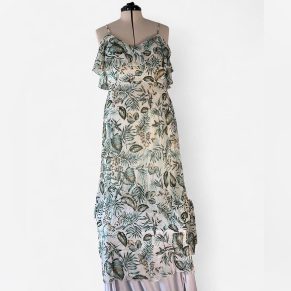 Enfocus Studio Dresses & Skirts - Enfocus Studio Green and Cream Leaf Print Midi Dress